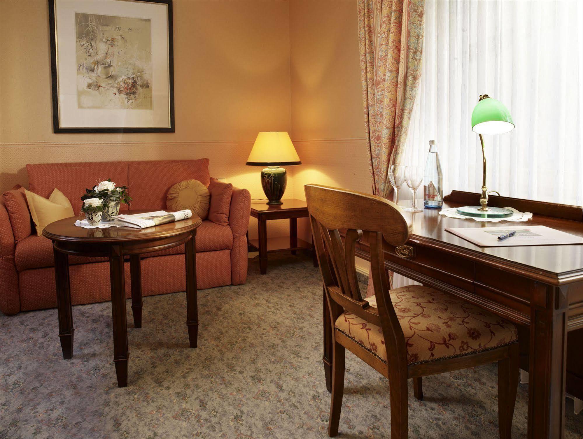 Flair Hotel Adlerbad Бад Петерстал-Грисбах Екстериор снимка